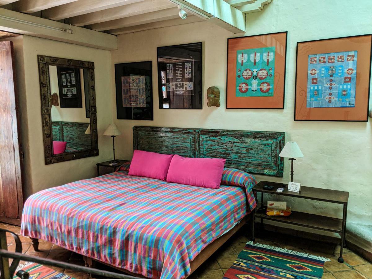 Hotel Casa Encantada Пацкуаро Экстерьер фото